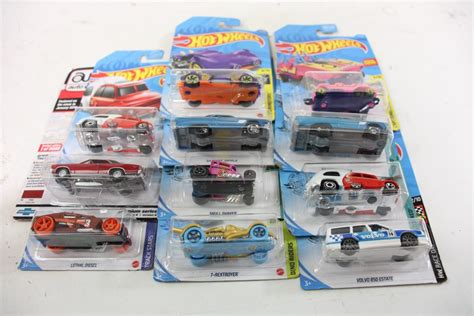 Hot Wheels RV There Yet Tooned Toy Car And More 5 Pieces Property Room