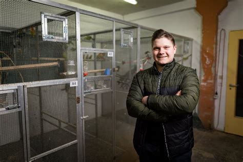 Junger Vogelzüchter aus dem Erzgebirge will sich Weltmeister Titel in