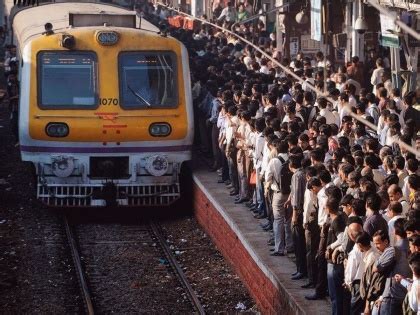 Mumbai Local Train Update: Trains on Western Line Running Late by 15 to 20 Minutes Due to ...