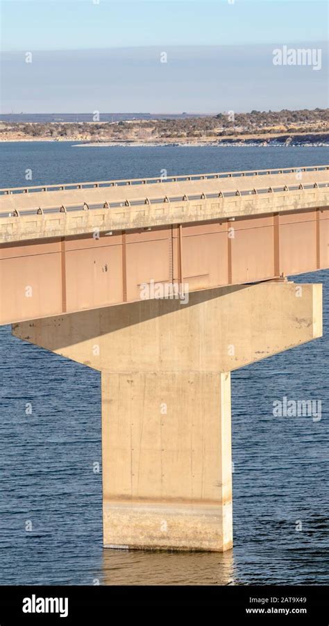 Stringer beam bridge hi-res stock photography and images - Alamy