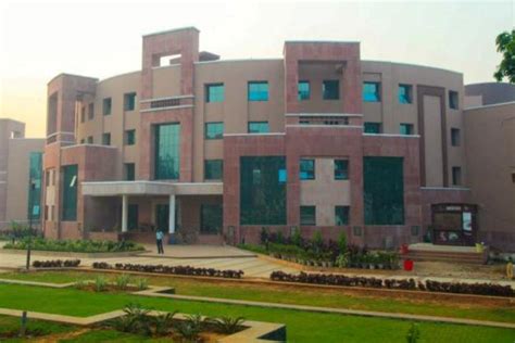 Nit Rourkela Admission Fees Courses Placements Cutoff Ranking