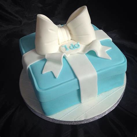 Tiffany Box Decorated Cake By Caron Eveleigh CakesDecor