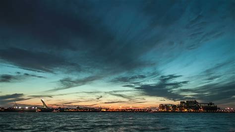 Montreal Saint Lawrence River and Boats Sunset Timelapse 4530094 Stock ...