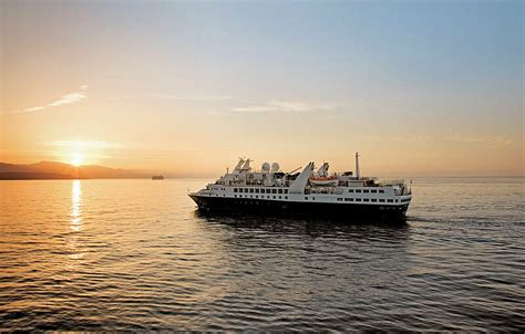 Polaris Tours Katalog Und Partnerschaft Mit Silversea Touristik