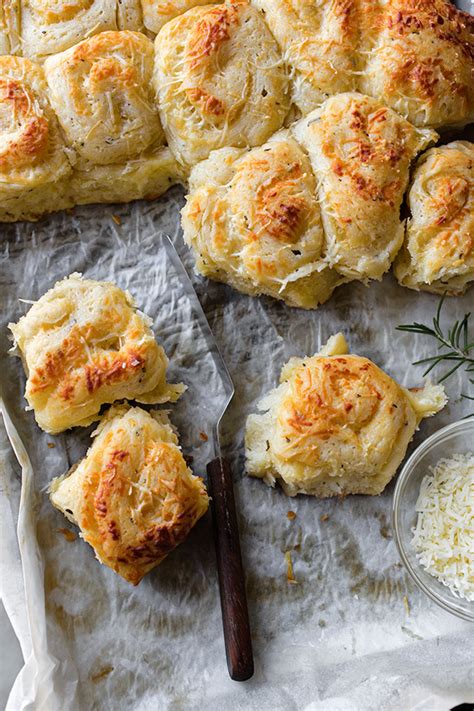 Garlic Rosemary Pull Apart Dinner Rolls With Asiago Cheese