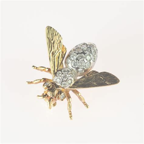 Intini Jewels 063 Diamond Mosquito Bee 18 Karat Gold Diamond Pin