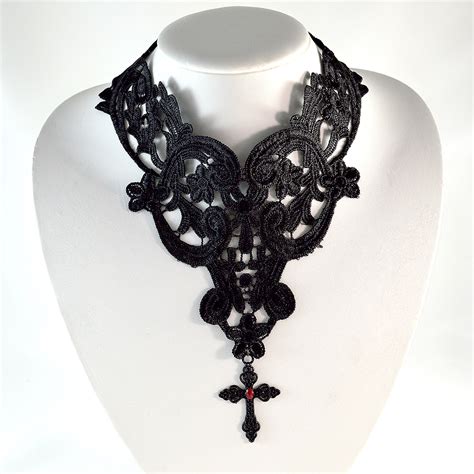 Gothic Cross Necklace – Black and Red – Twisted Pixies