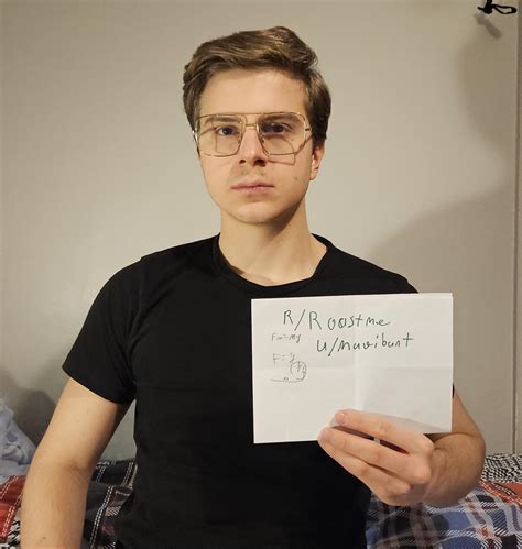 Roast me : r/RoastMe