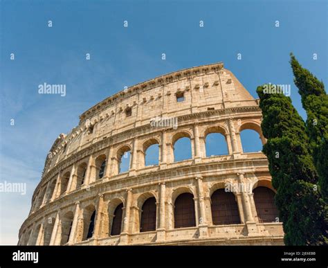 Rom Colosseo Hi Res Stock Photography And Images Alamy