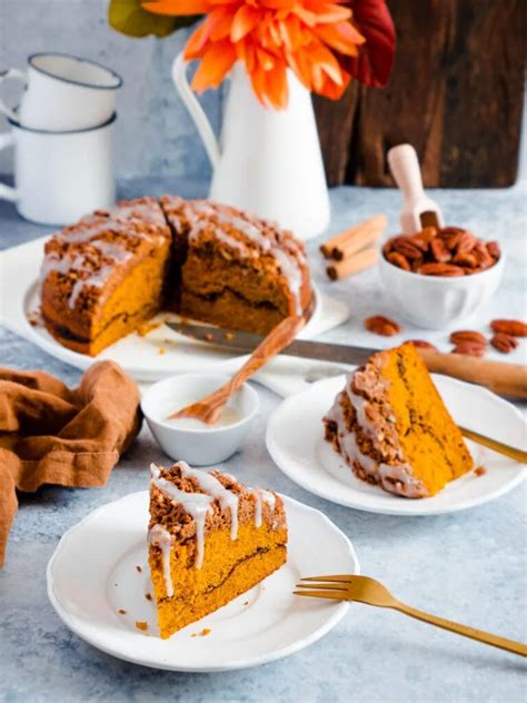 Dinkel Baileys Zwetschgenkuchen Mit Haselnuss Streuseln Dinkelliebe