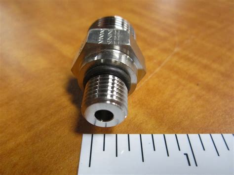 Parker F Olo Ss Straight Thread Connector In Seal Lok