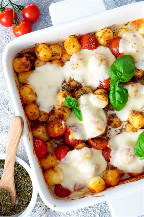 Gnocchi Auflauf Mit Tomaten Und Mozzarella Caprese Rezept In