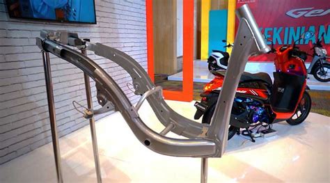 menilik keunggulan rangka underbone esaf honda genio motomaxonecom