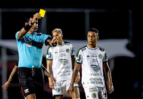 Falta de foco em momento decisivo custou vaga na Série A para o Guarani