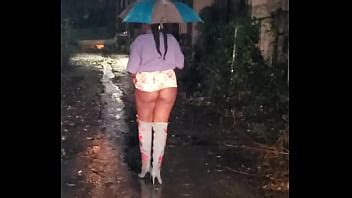 THIGH HIGH STILETTO BOOTS BOOTY SHORTS WALKING IN THE RAIN XVIDEOS