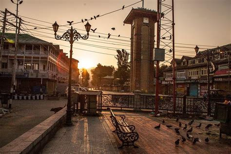 Filming at Lal Chowk - Srinagar| Filmapia - real sites . reel sites