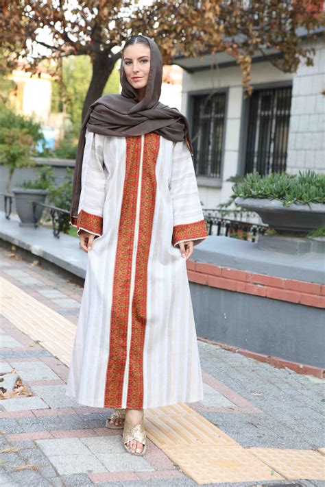 This Abaya Is Calling For Autumn To Come Back Already Its Delicate