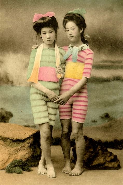 37 Rare Color Photos Of Young Japanese Girls Posing In Bathing Suits From The Early 20th Century