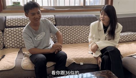 20岁小伙相亲26岁富婆，低情商交谈句句扎心，网友：小伙是聪明人 女子 男同事 媒人