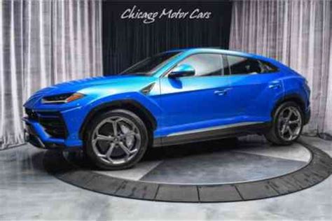 Lamborghini Urus RARE Color Combo B O 3D Sound Panoramic Roof 23