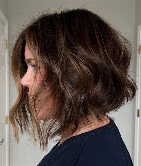 70 Fabulous Choppy Bob Hairstyles To Show Your Stylist In 2025