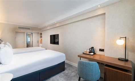 Rooms & Suites | Hilton London Metropole