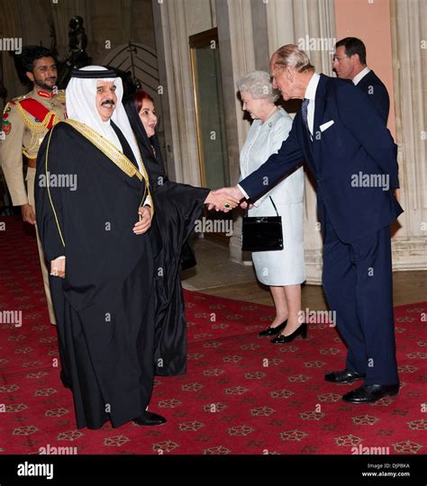 Queen Sabika Bint Ibrahim Al Khalifa King Of Bahrain Hamad Bin Isa Al Khalifah Queen Elizabeth