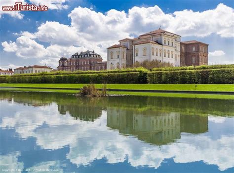 Il Parco E Il Complesso Dei Palazzi Della Reggia Foto Venaria