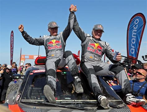 Carlos Sainz wins his fourth Dakar Rally at age 61 - Pledge Times