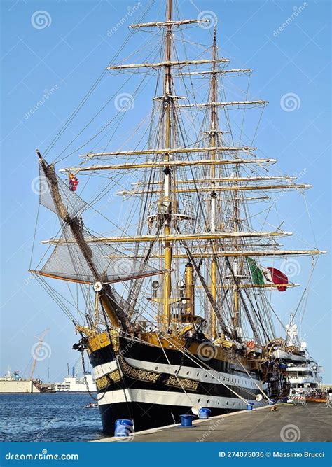 How to travel to Florence Amerigo Vespucci Airport 3