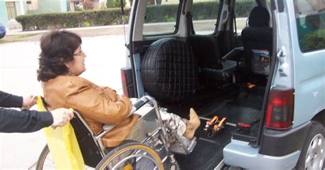 Accesible Transporte Para Personas En Silla De Ruedas