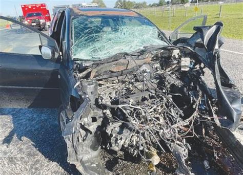 Two Vehicle Head On Crash Sends Two To The Hospital Lavaca County Today