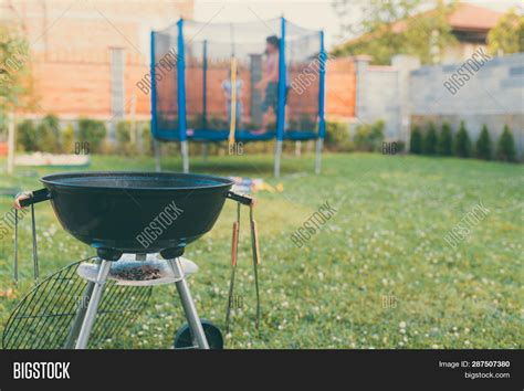 Kettle Charcoal Bbq Image & Photo (Free Trial) | Bigstock