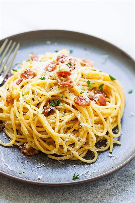 Spaghetti Carbonara Roman Style Pasta Carbonara That Is Creamy Rich