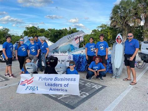 Shark Nation Homecoming Parade And Pep Rally Football Games Under