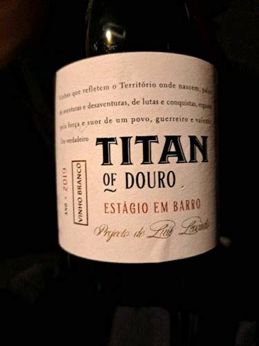 Titan of Douro Estágio em Barro Branco Vivino US