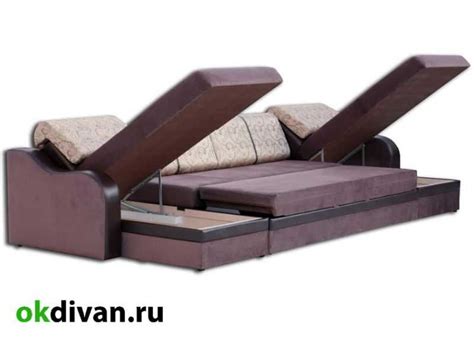 Диван с двумя оттоманками