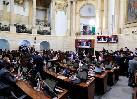 A los congresistas electos los mandaron a estudiar por qué