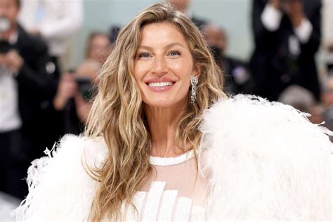 Raridade Gisele Bündchen aparece irmã gêmea