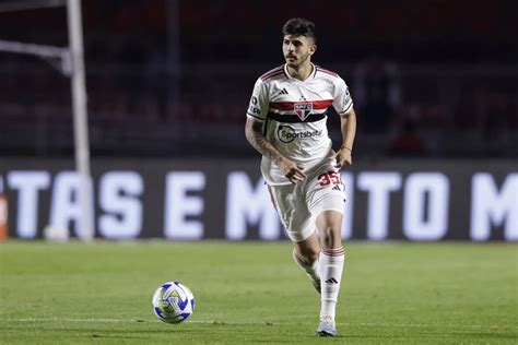 Official Lucas Beraldo Signs For PSG Get French Football News