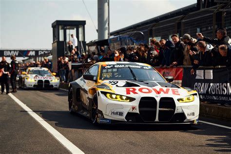 Dreifachsieg F R Den Bmw M Gt Rowe Racing Gewinnt Vor Bmw Junior