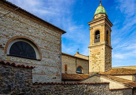 Il Paese In Pietra Dell Emilia Romagna Alla Scoperta Del Borgo Verucchio