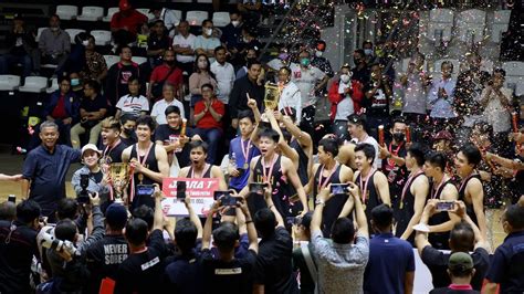 Kalahkan Perbanas UPH Juara Basket Puan Maharani Cup Bola Liputan6