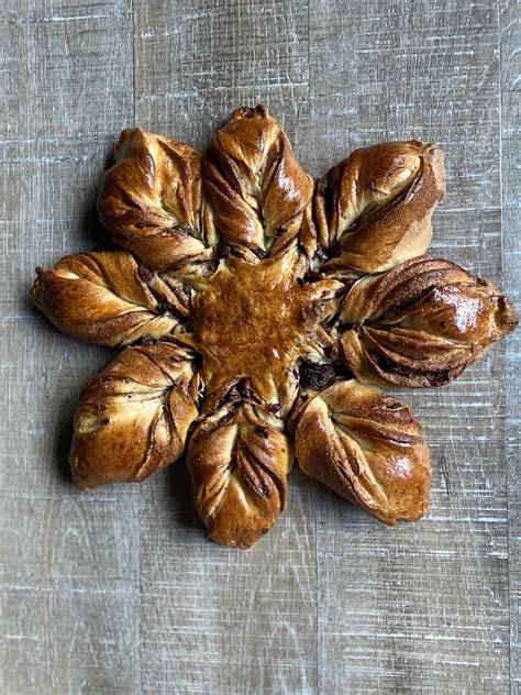 Cinnamon Raisin Star Bread Recipe Sweet Greek Recipe Blog