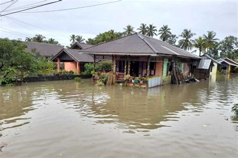 Foto Kk Warga Bengkulu Terdampak Banjir Permukiman Terendam