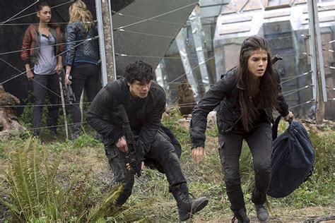 The 100 Season 2 Episode 5 Stills Long Awaited Reunions The 100