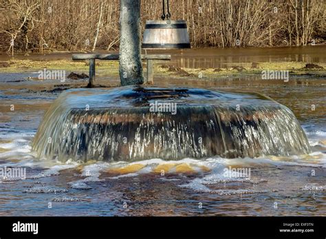 Tuhala Witchs Well Hi Res Stock Photography And Images Alamy