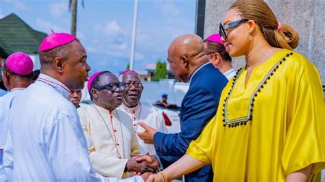 Catholic Bishops Sues For Peace In Imo State Commends Hope Uzodimma