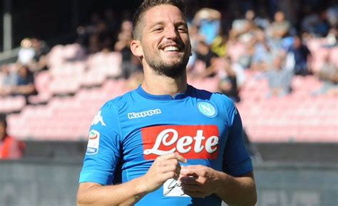 Il Conduttore Sky Mertens Con Merito Nella Lista Del Pallone D Oro