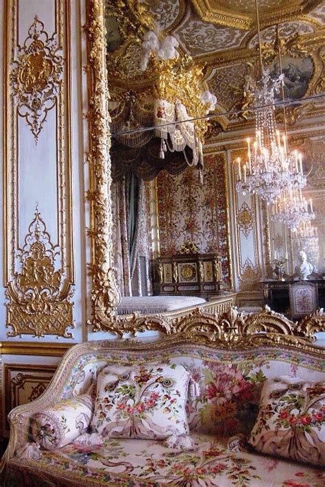 Les Liaisons De Marie Antoinette Chamber De La